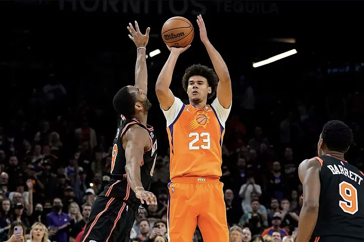 Phoenix Suns lose Cameron Johnson after tearing his meniscus