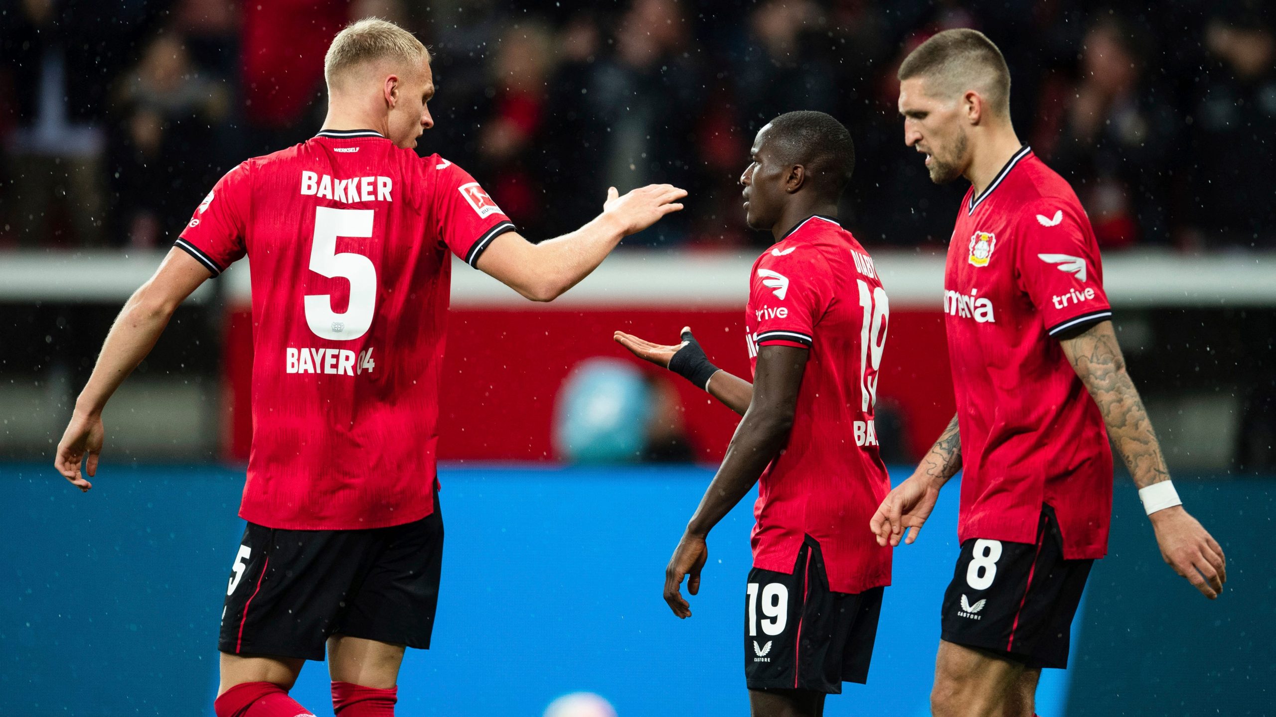 Union Berlin slumps to heavy loss; Bayern top of Bundesliga
